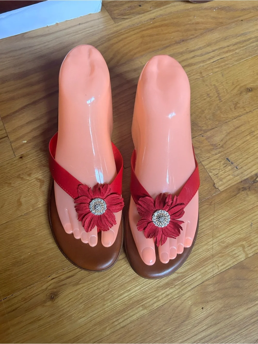 Italian Shoemakers Red Leather Sandals with Rhinestone Petal Flower Sz 6